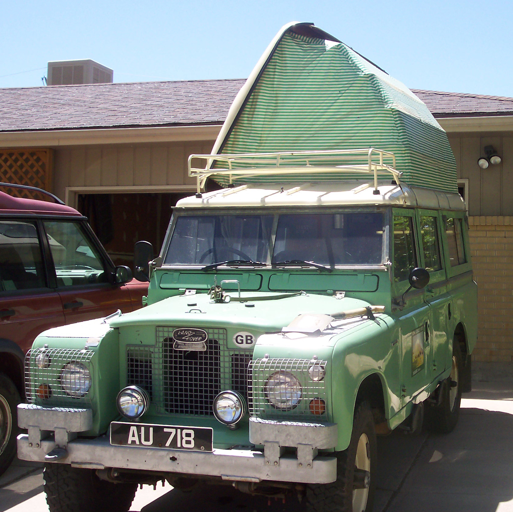 Patrick Kelly's Land Rover Dormobile